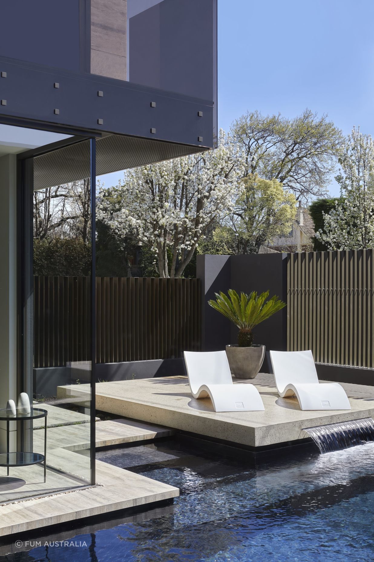 Dependee-ResidenceTravertineVERDE-CAMBERWELL-008-scaled-gigapixel-high-fidelity-v2-2000w.jpeg