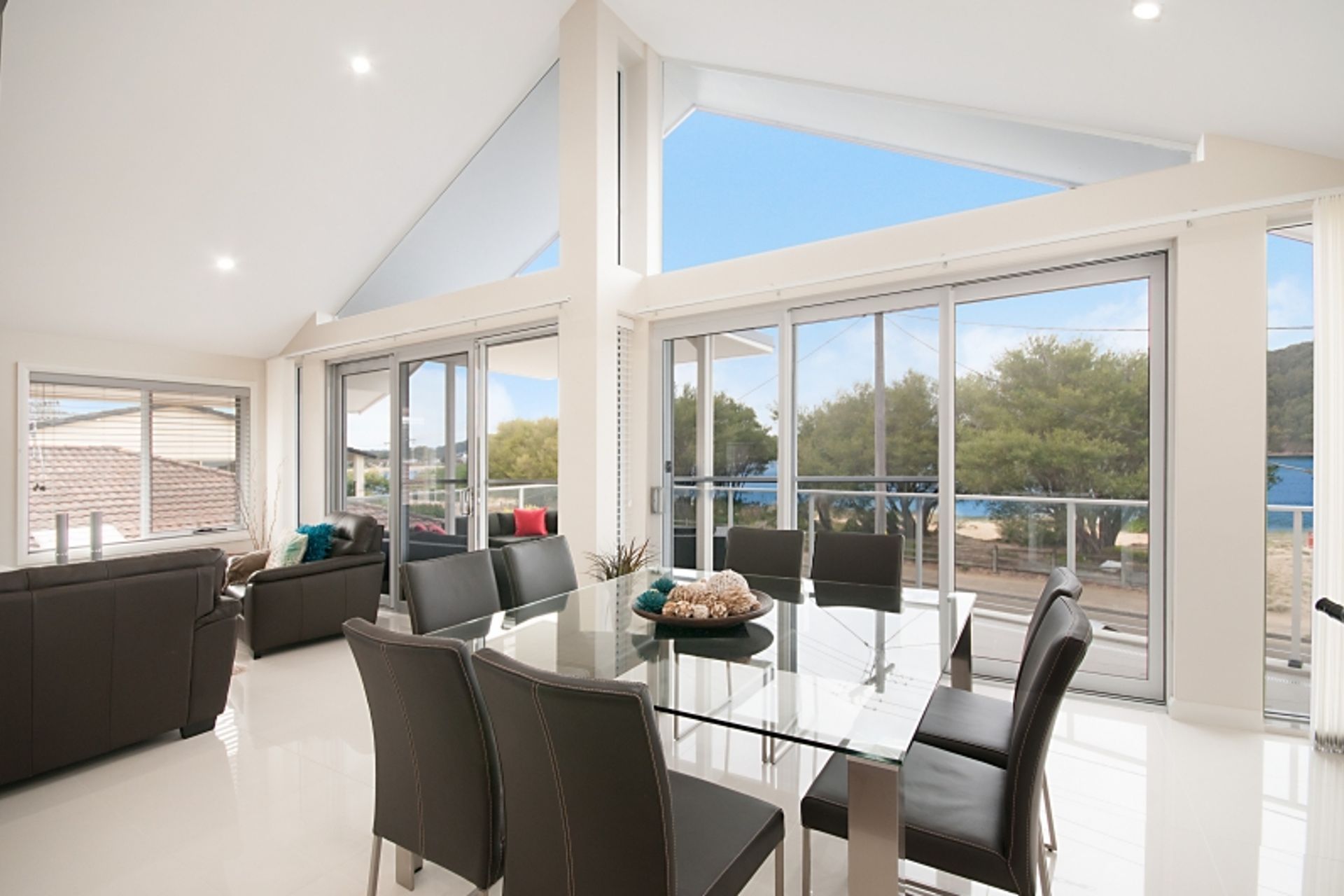 The Esplanade, Ettalong Beach