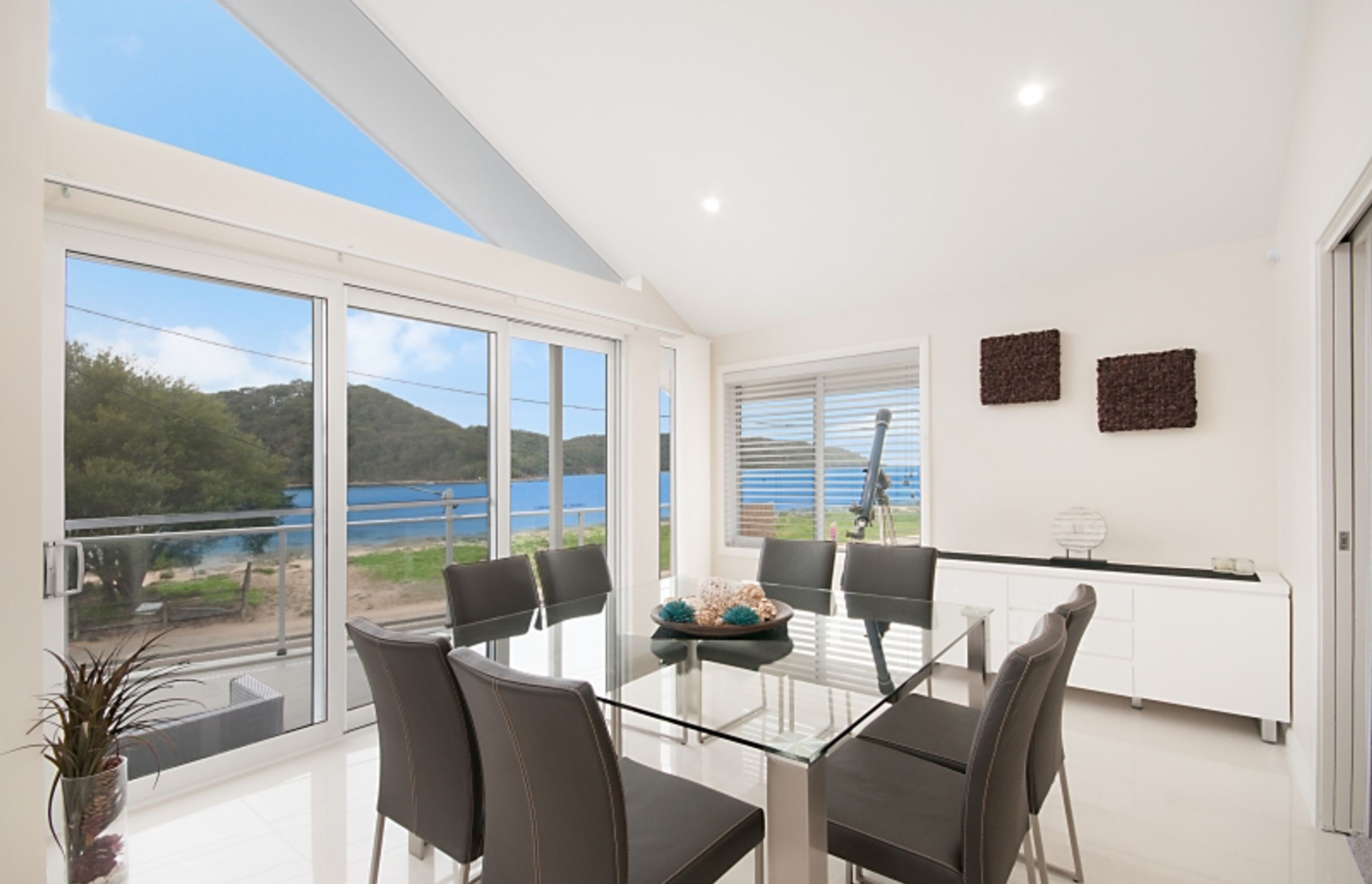 The Esplanade, Ettalong Beach