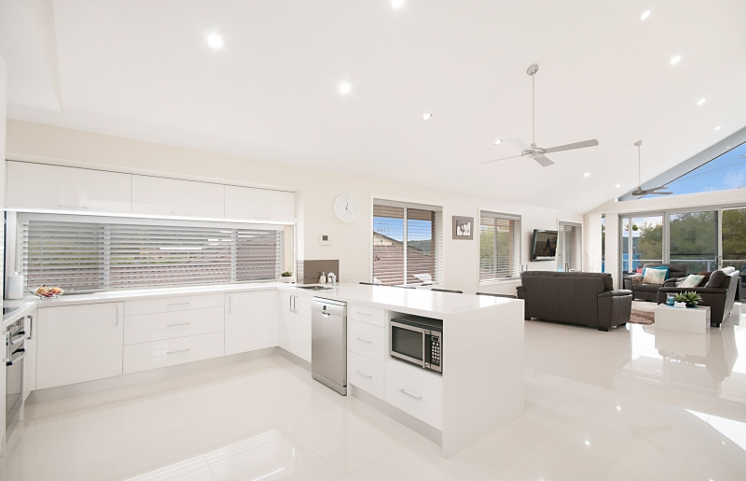The Esplanade, Ettalong Beach