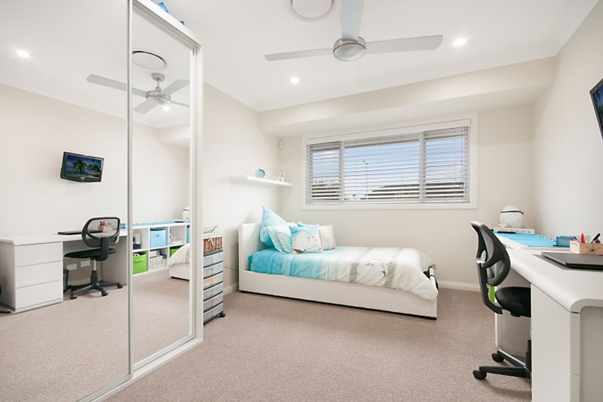 The Esplanade, Ettalong Beach