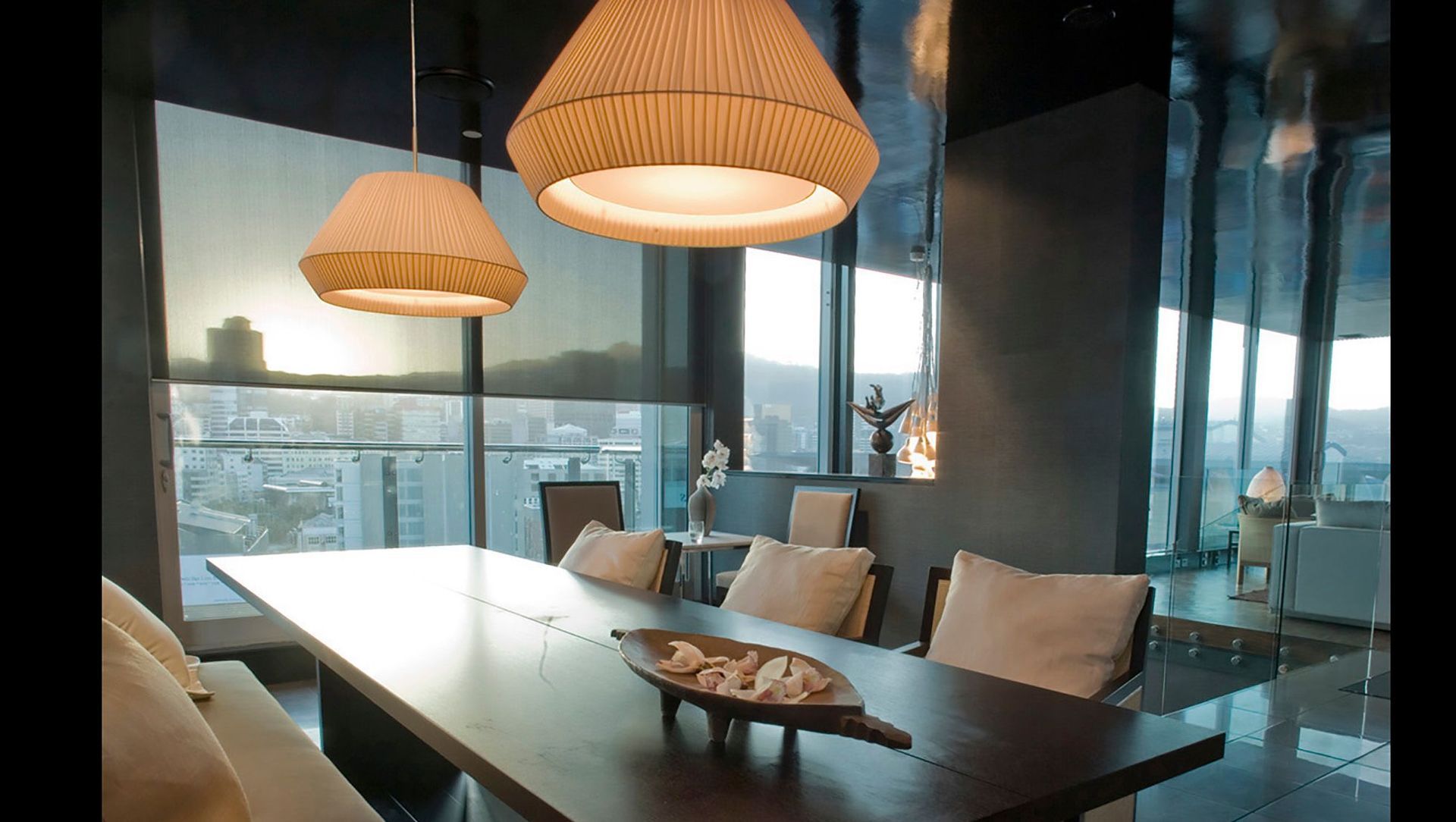 City Apartment 2007 banner