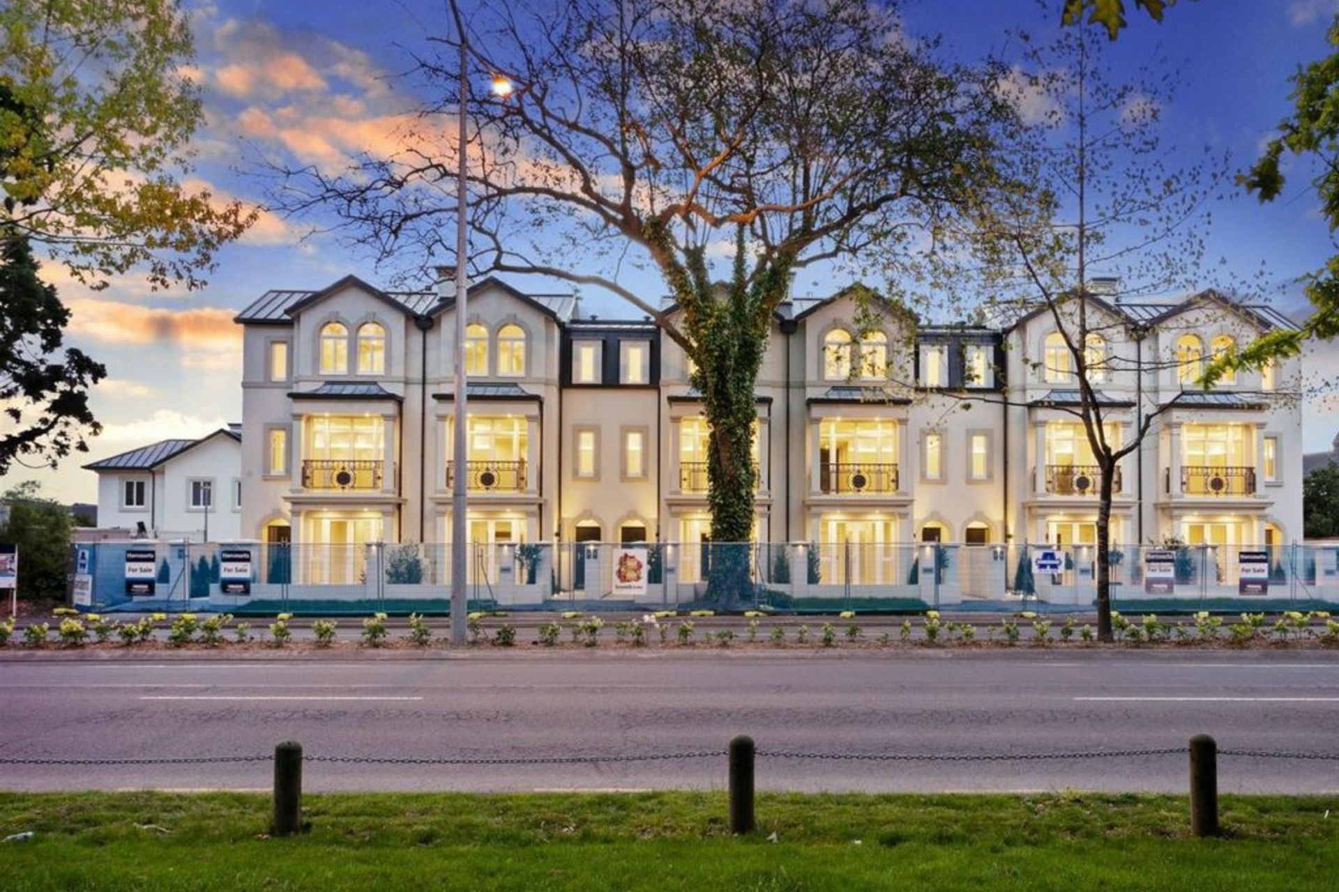 Ayr Street, Hagley Park