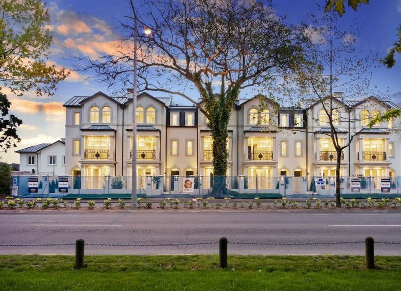 Ayr Street, Hagley Park
