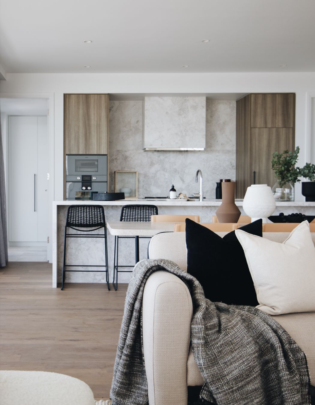 Penthouse Paradise Cronulla | Living & Dining