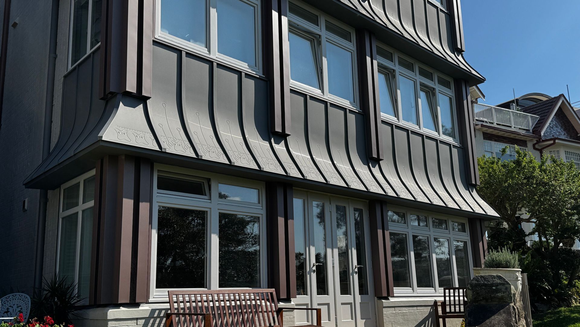 Montana Apartments banner