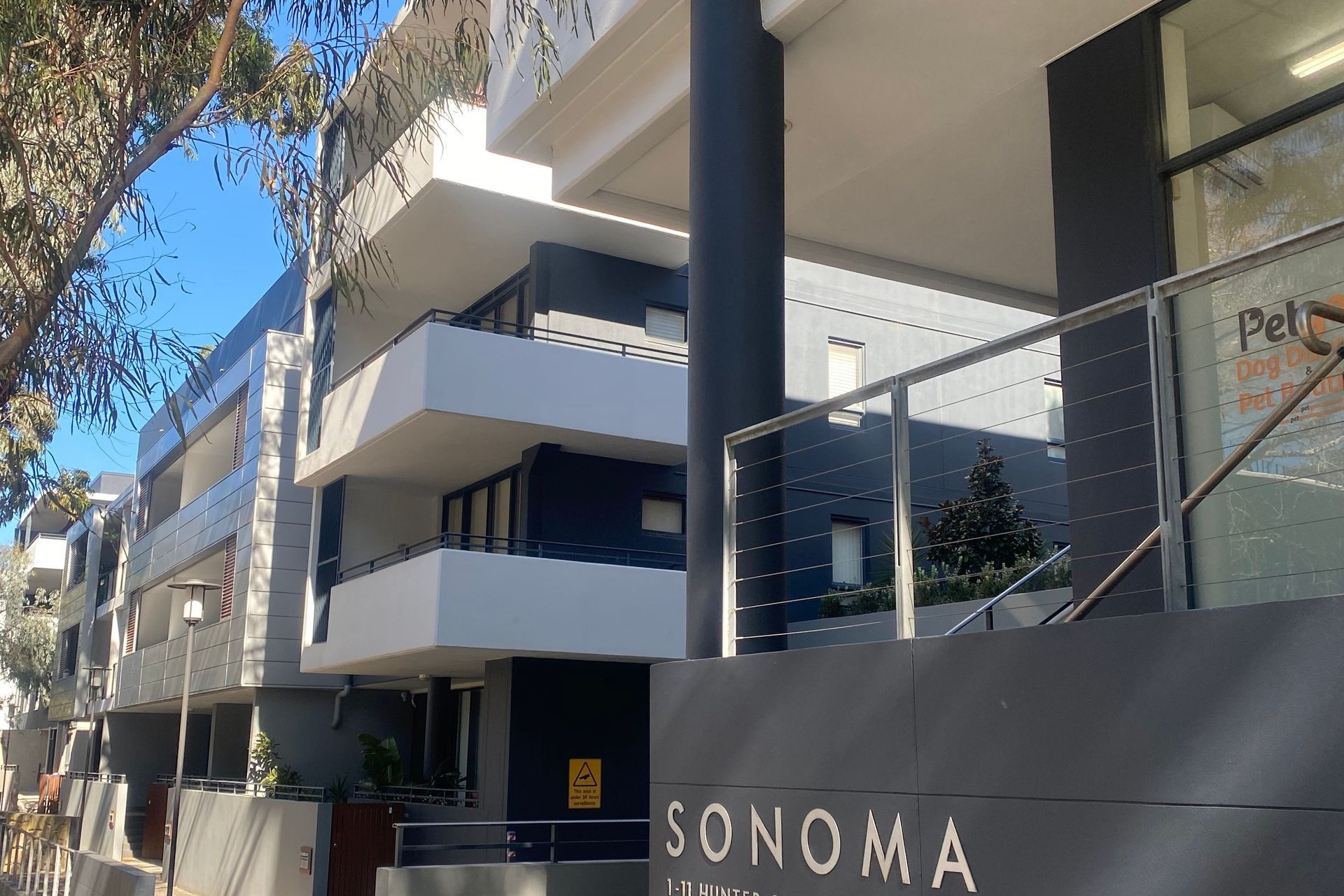 ##^^Sanoma, Hunter St