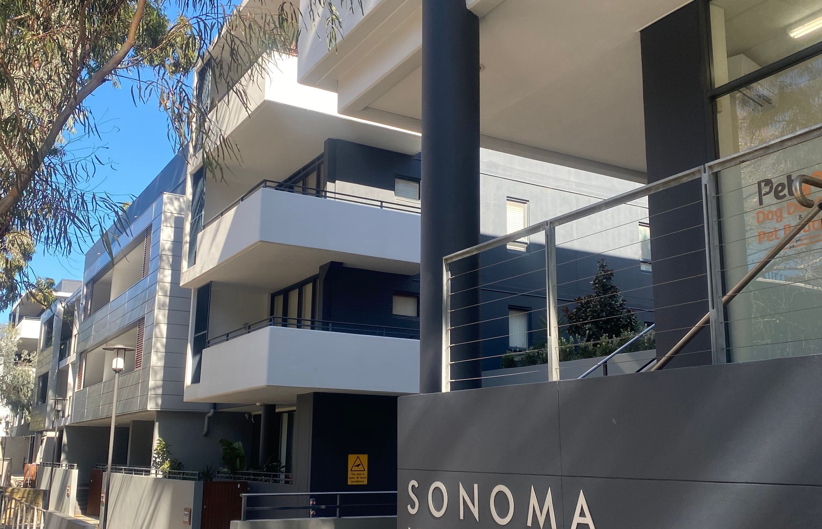 ##^^Sanoma, Hunter St