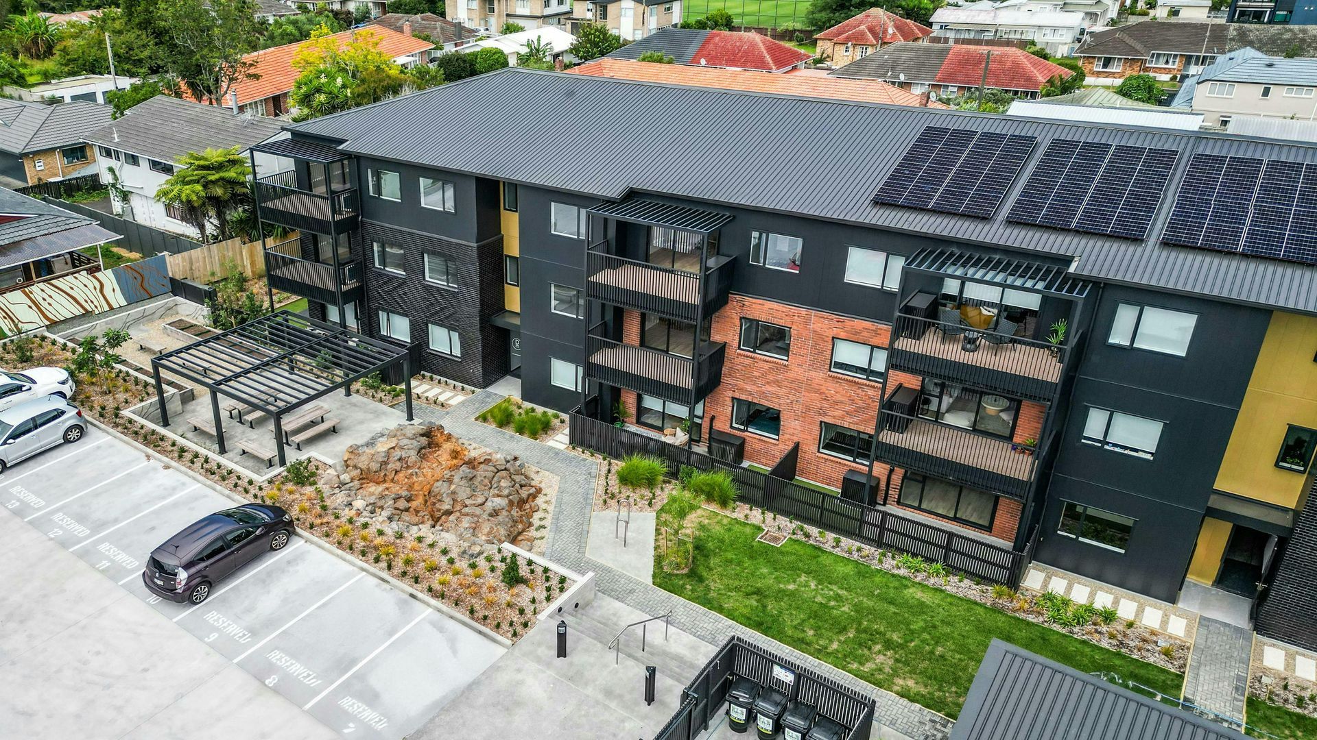 Kaweka Apartments banner