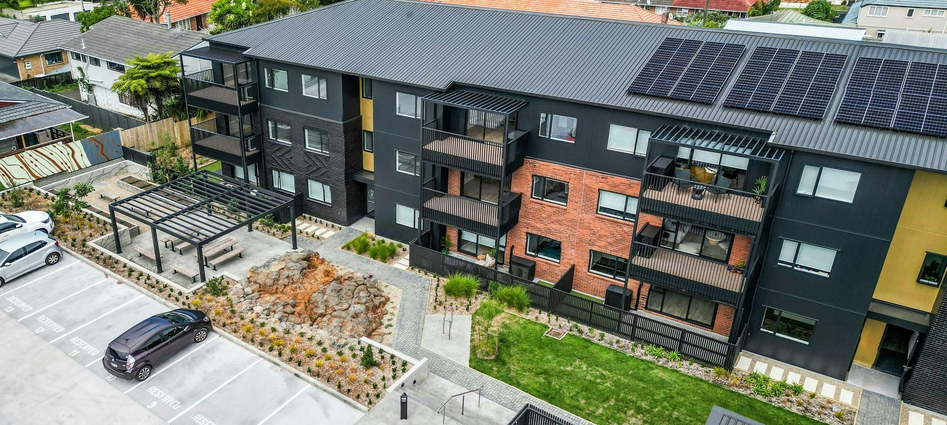 Kaweka Apartments banner