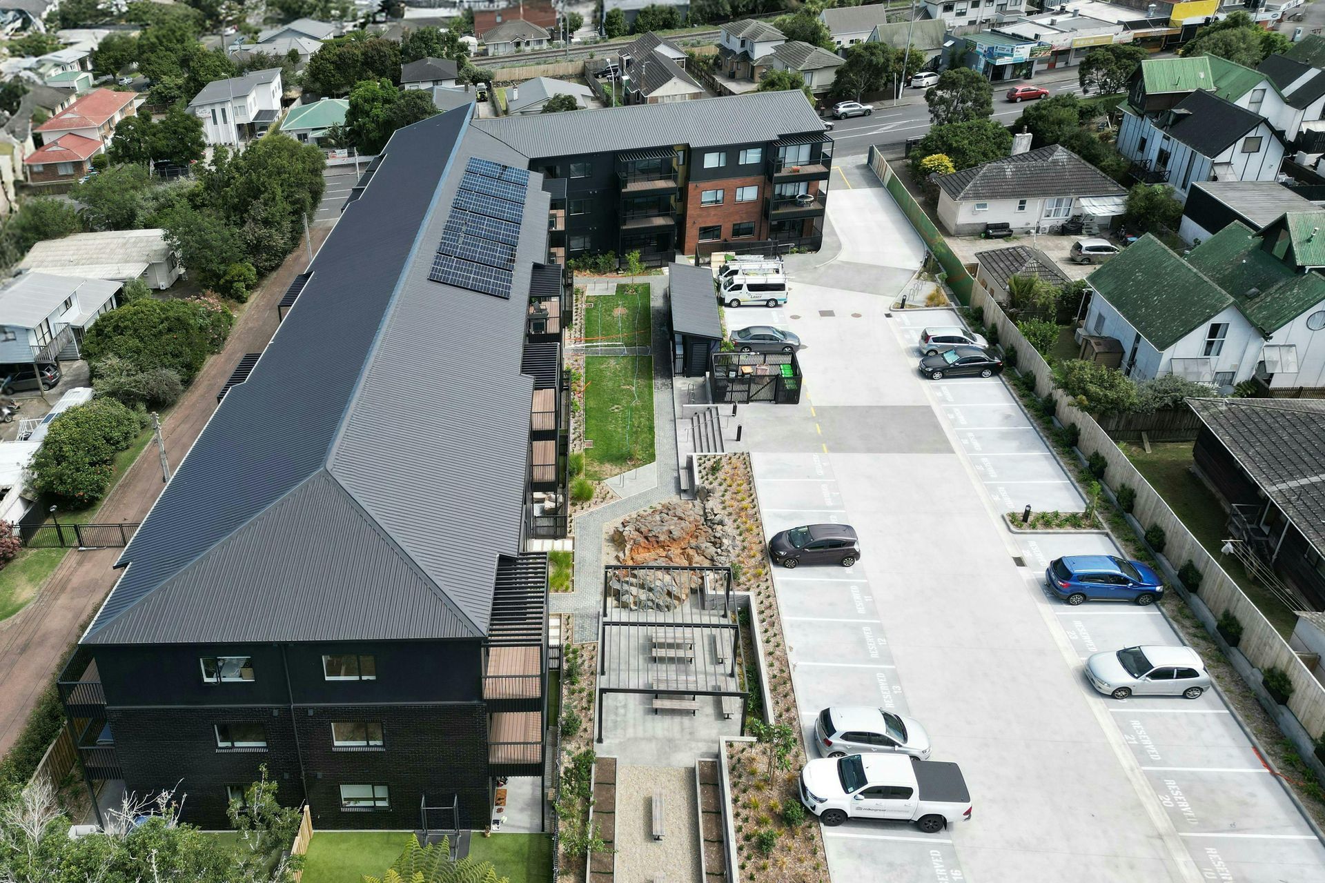 Kaweka-ApartmentsModern-ApartmentsConstrukt-ArchitectsAucklandEast-Aerial.jpg