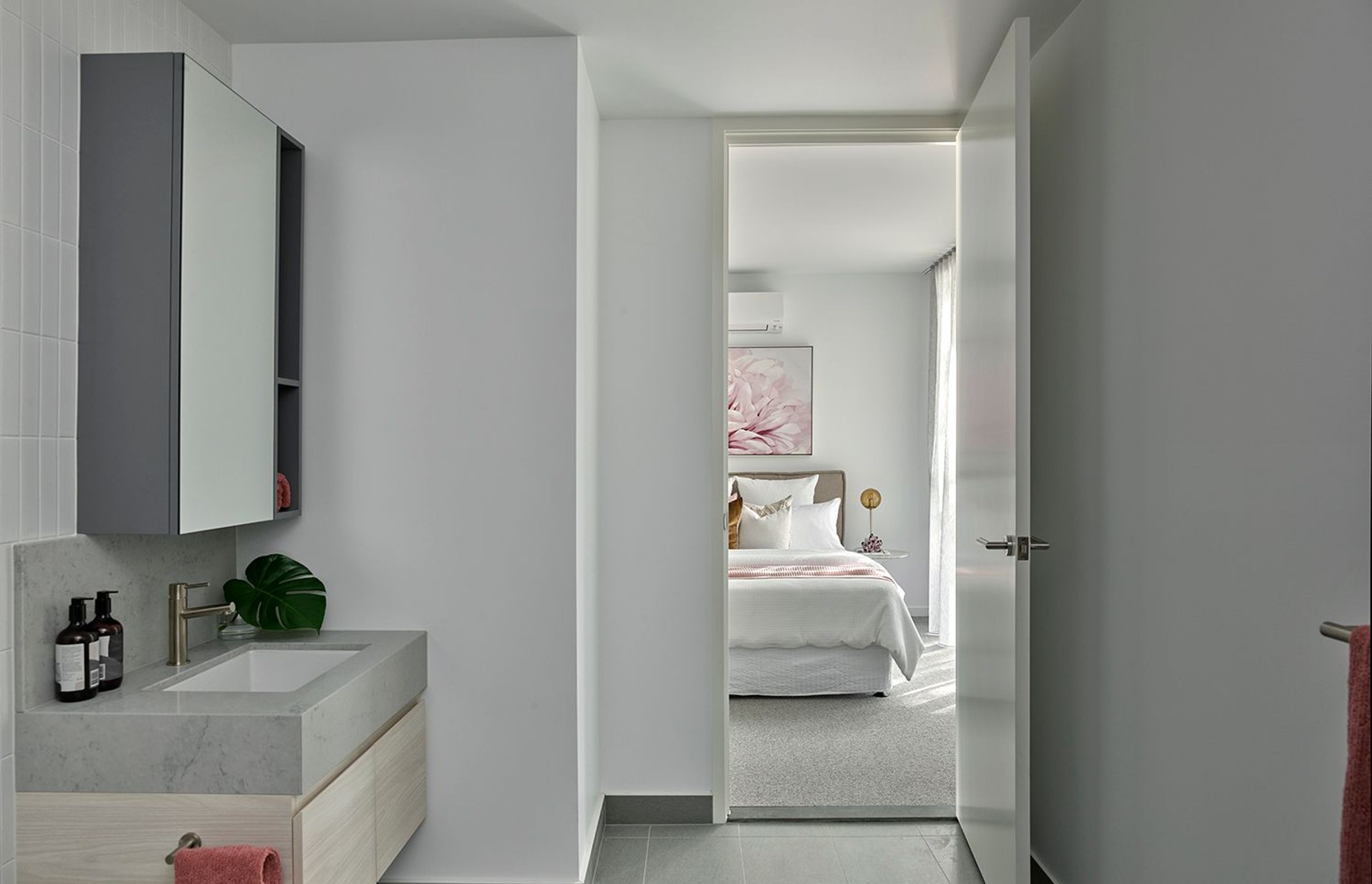 La Sal, Chelsea