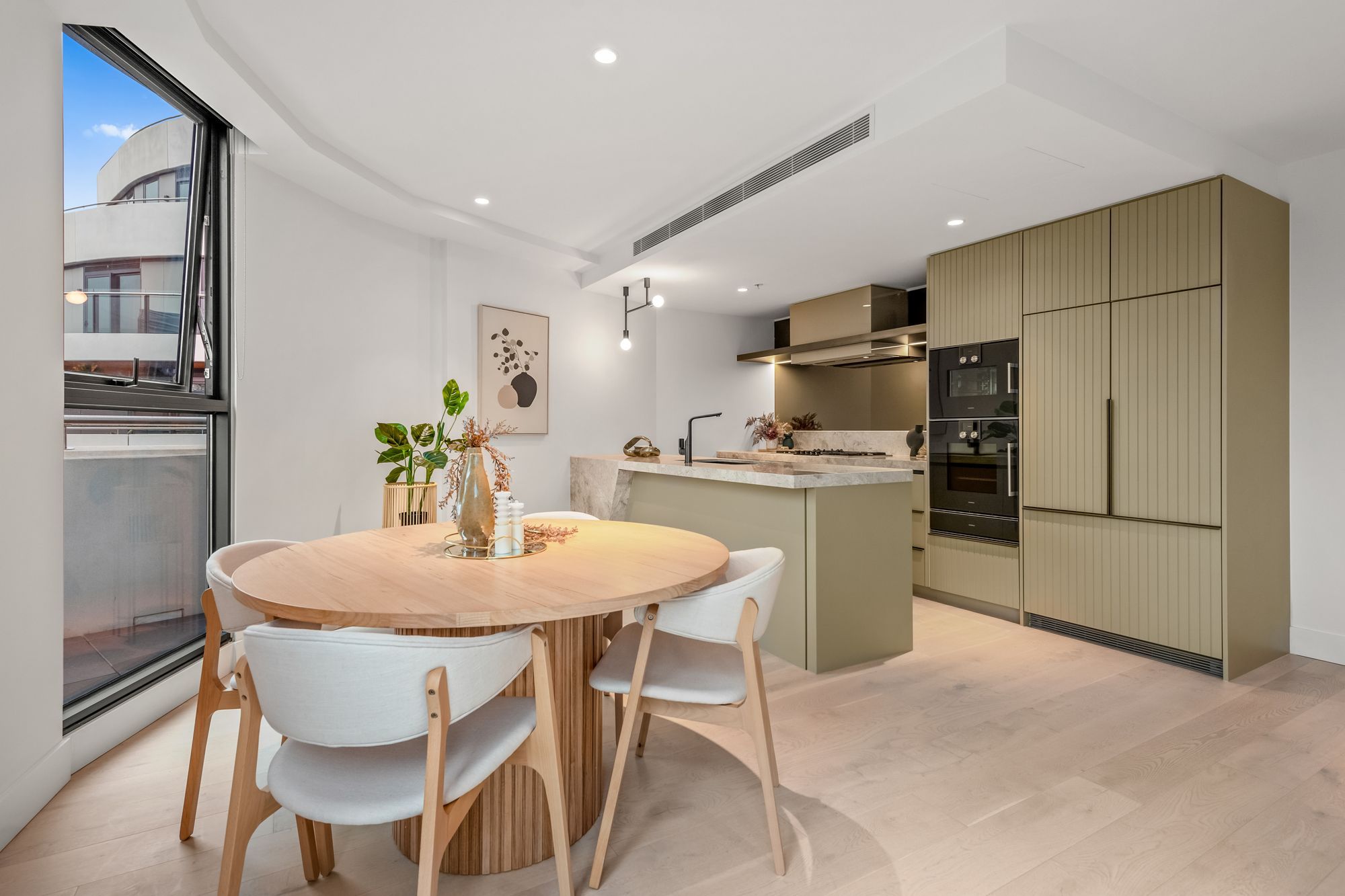 M148-Andy-B21933-Camberwell-Rd23.jpg