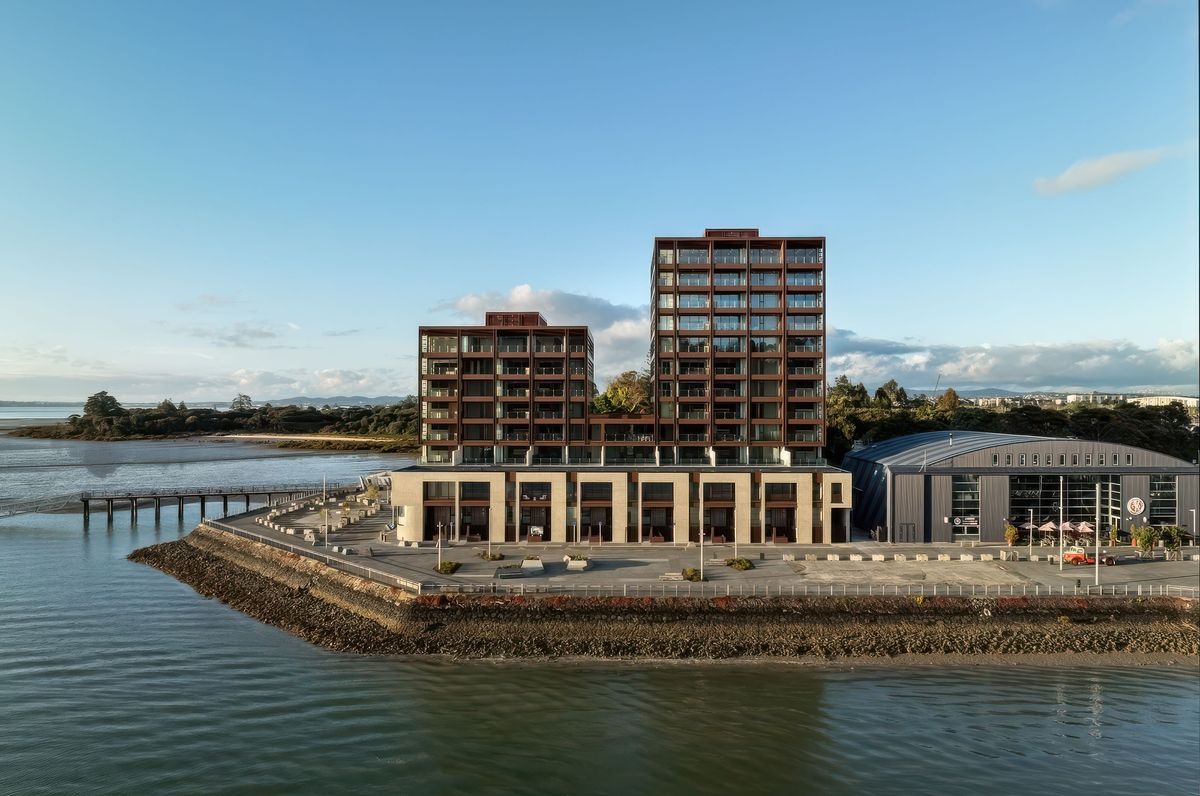Catalina Bay Apartments
