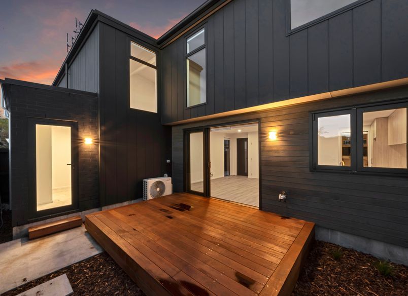 1-5/30 McLean Street - 5x Townhouses