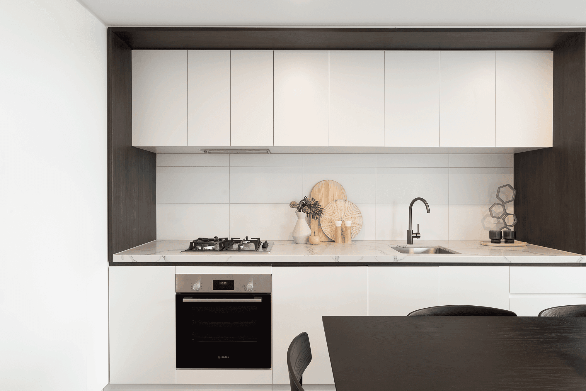 MORCPanoramaKitchen05SLWEB202302.png