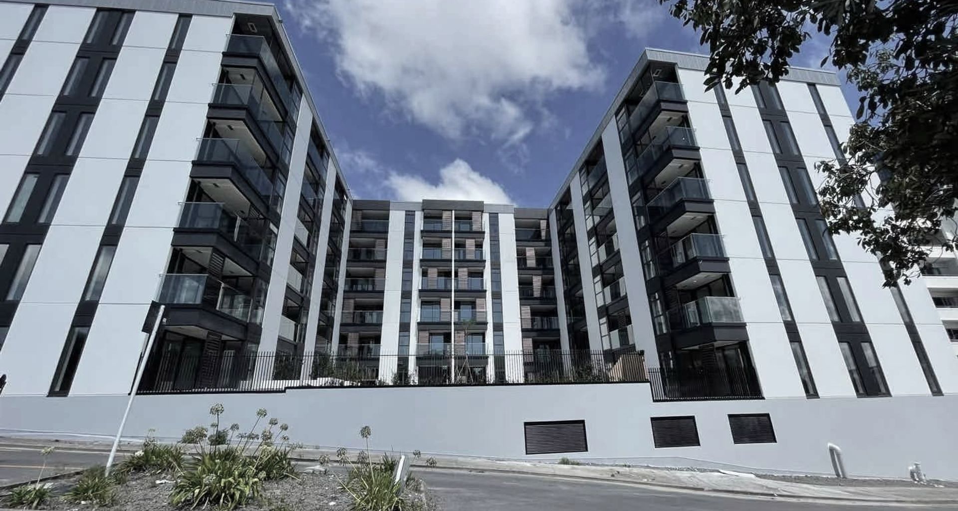 Neo Apartments banner