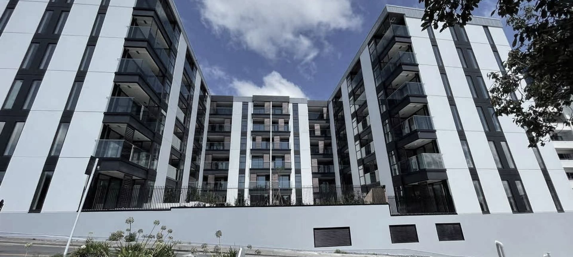 Neo Apartments banner