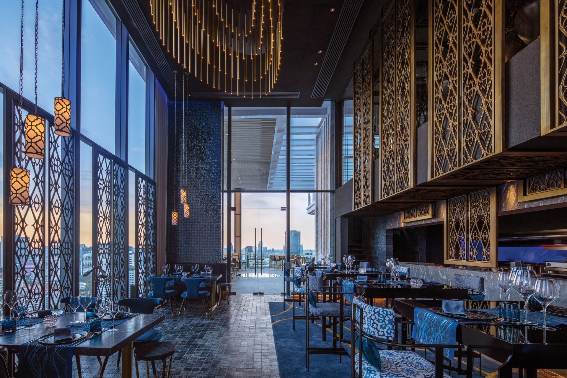 Nimitri-PrivateTable26364-HDR.jpg