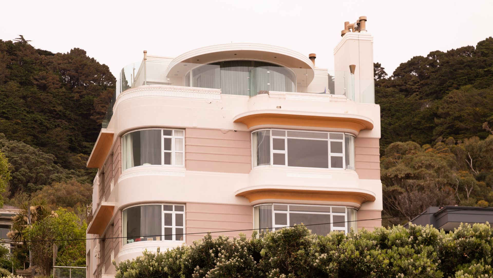 Oriental Parade Apartments banner