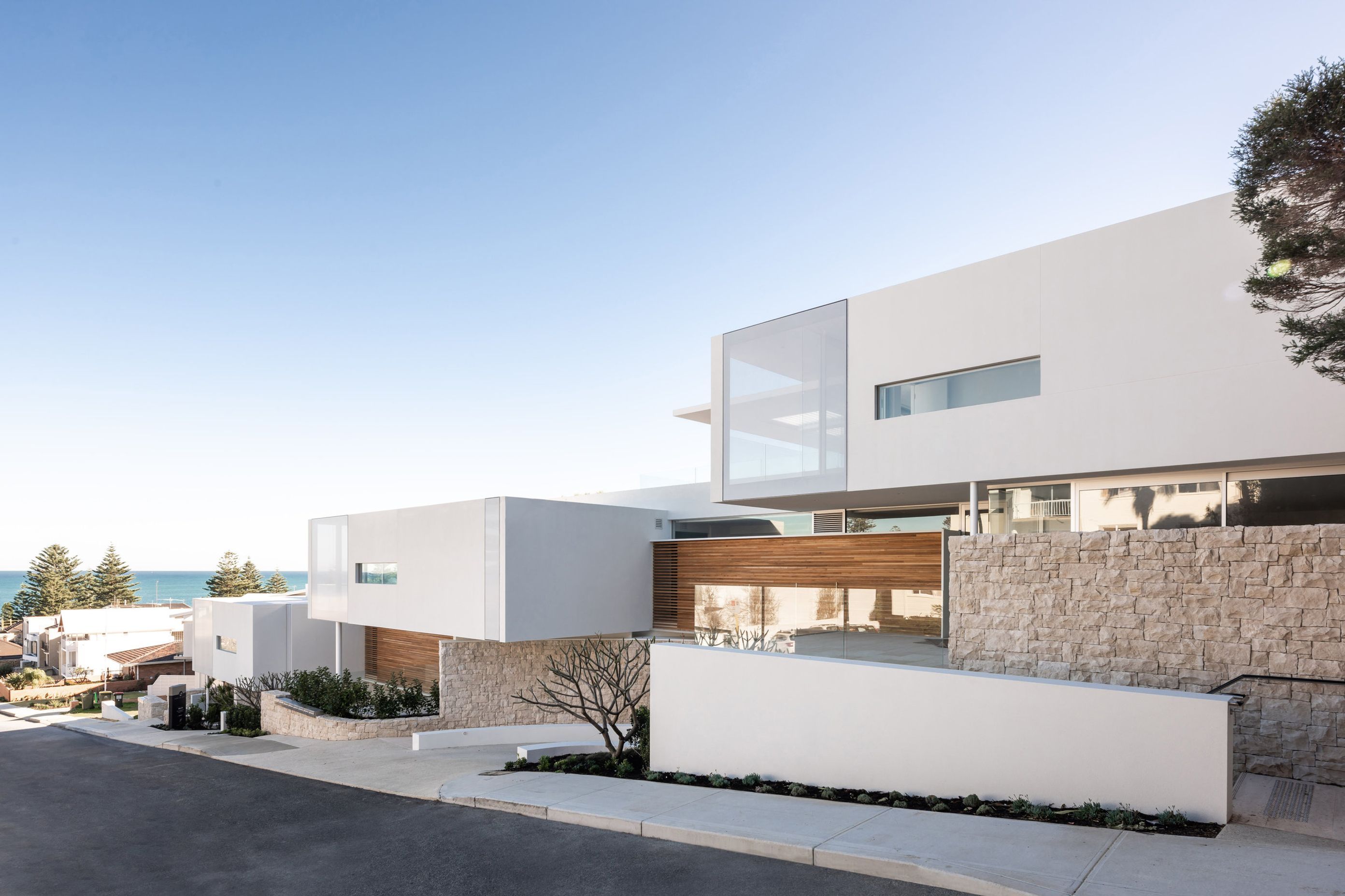 Minimalist Street Elevation