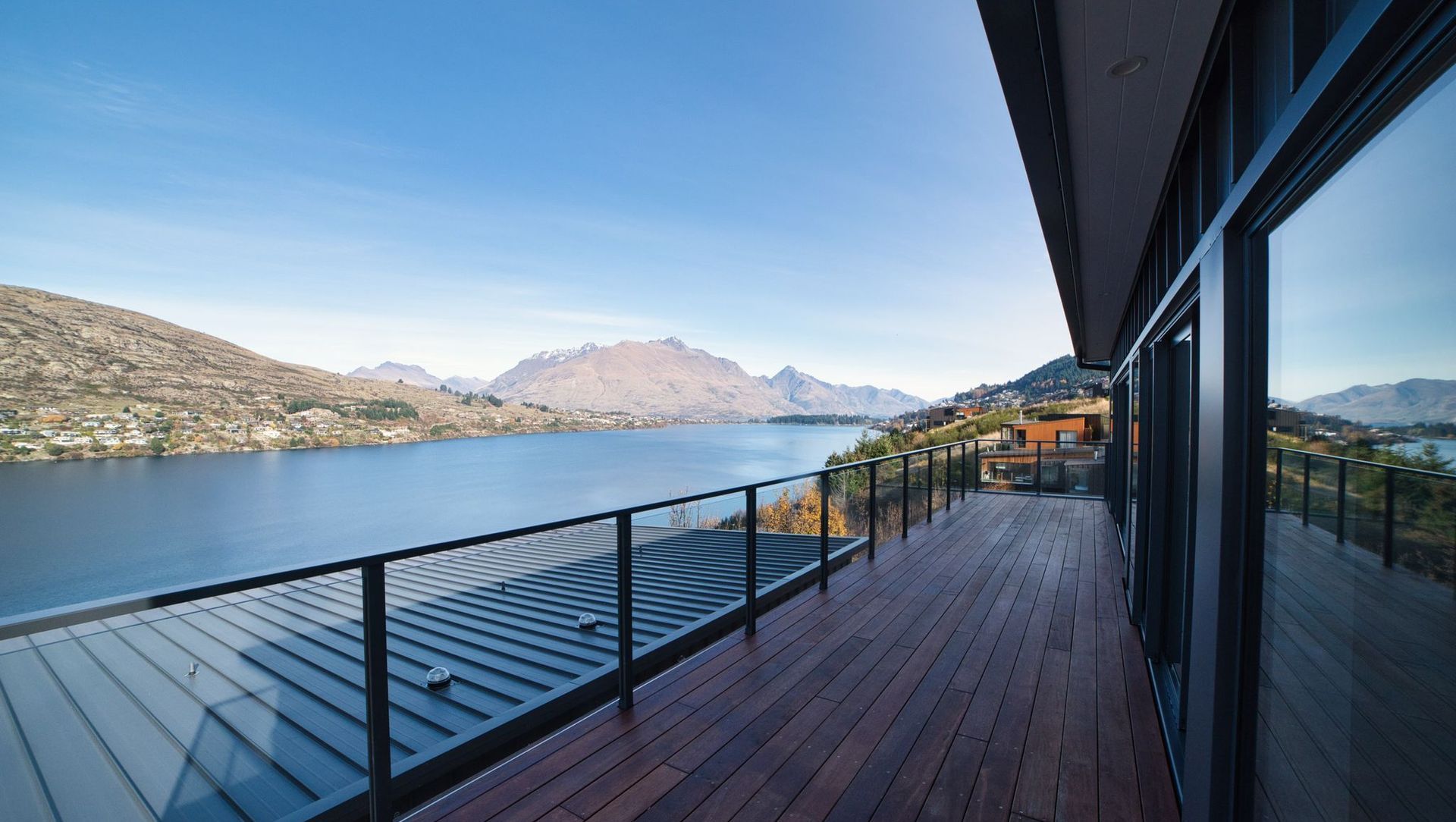 Angelo Apartments banner