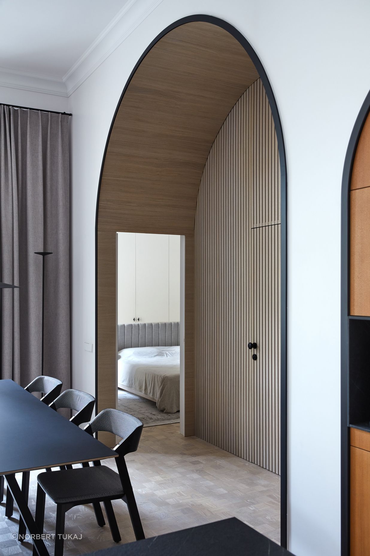 PicturesqueHillsApartment5.jpg