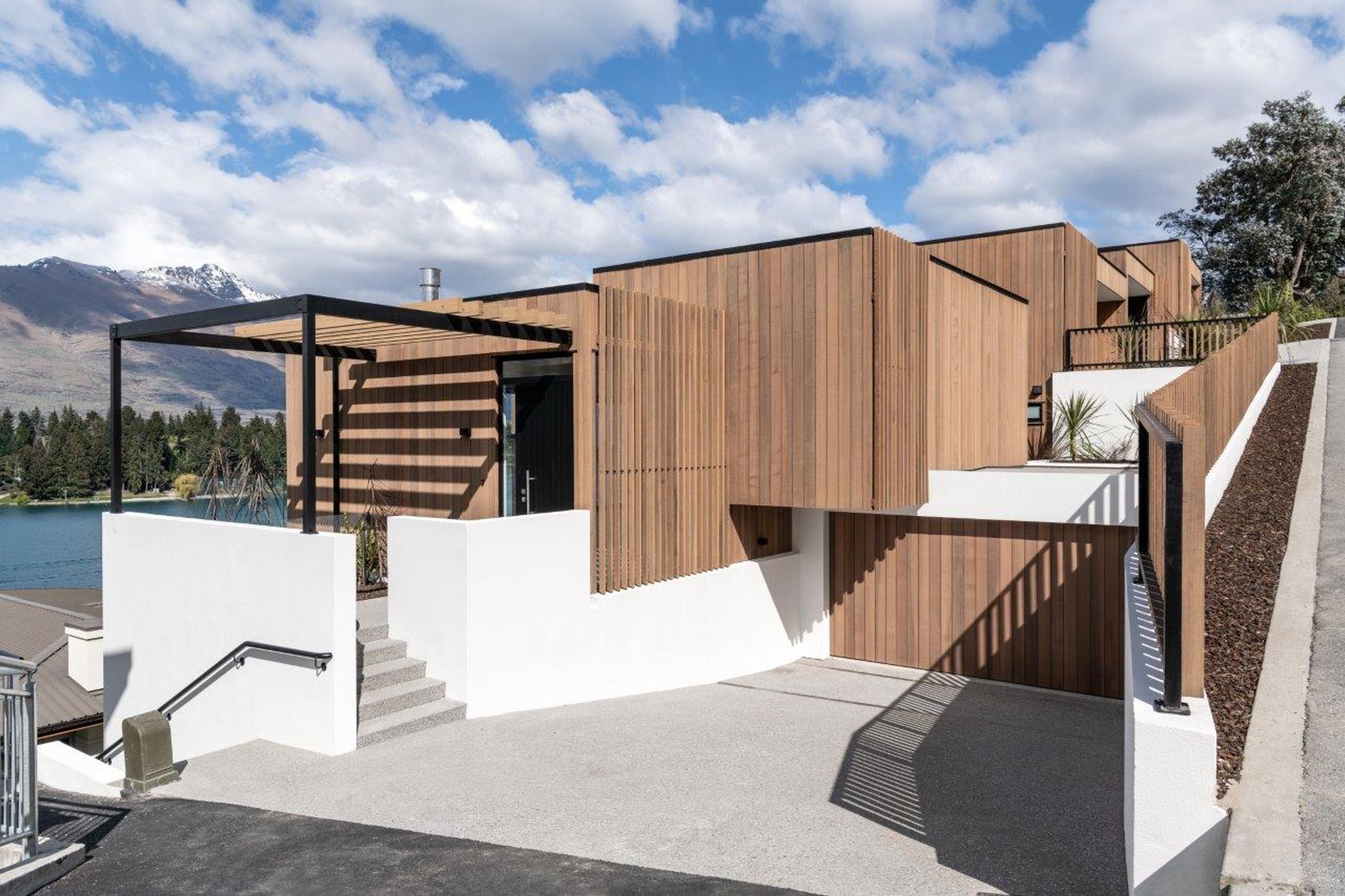 Lakeside Villas
