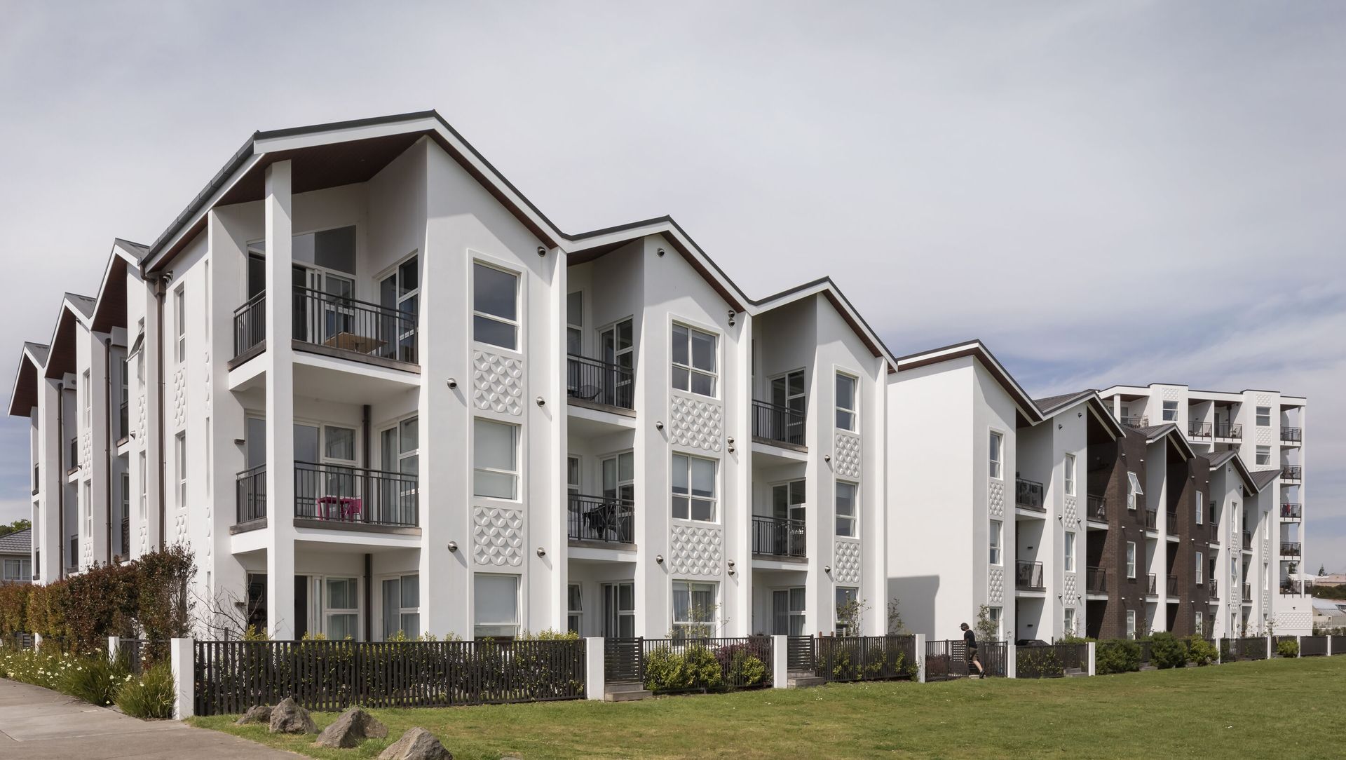 Set Buildings banner