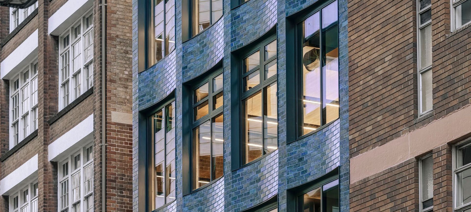 52 Reservoir Street banner