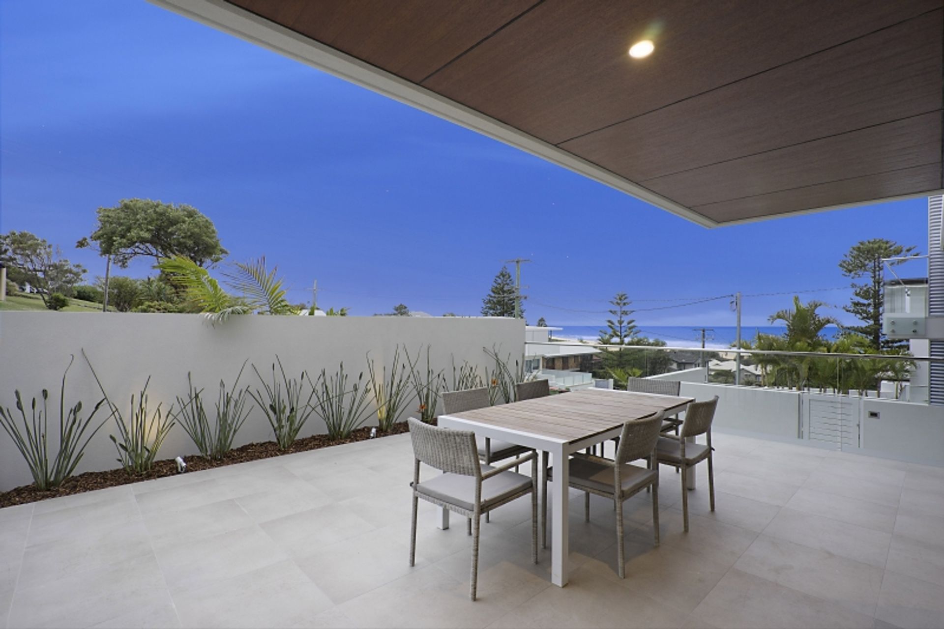 “Salt” on Dover Rd