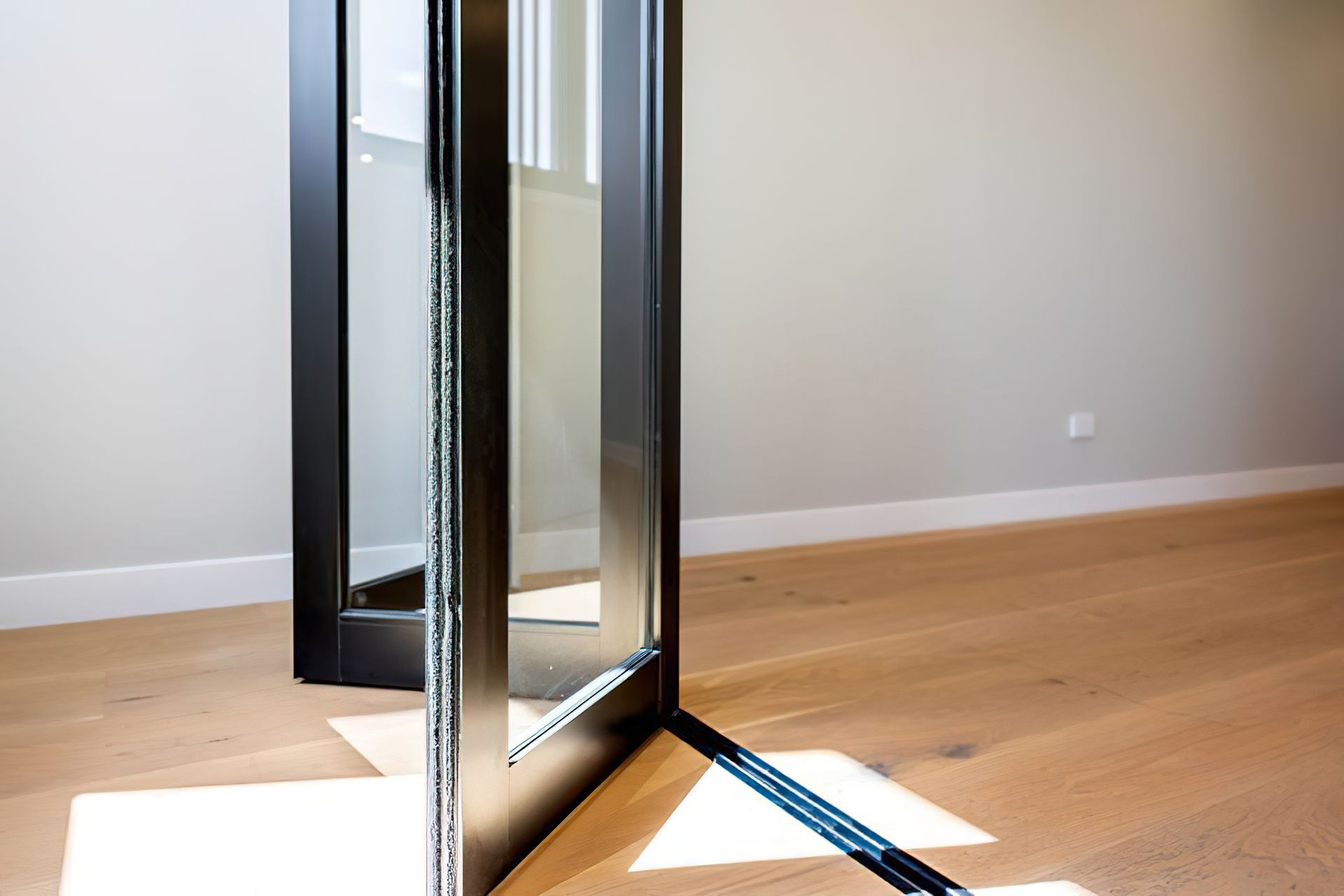Onpoint Apartments DS Series Aluminium Partitions