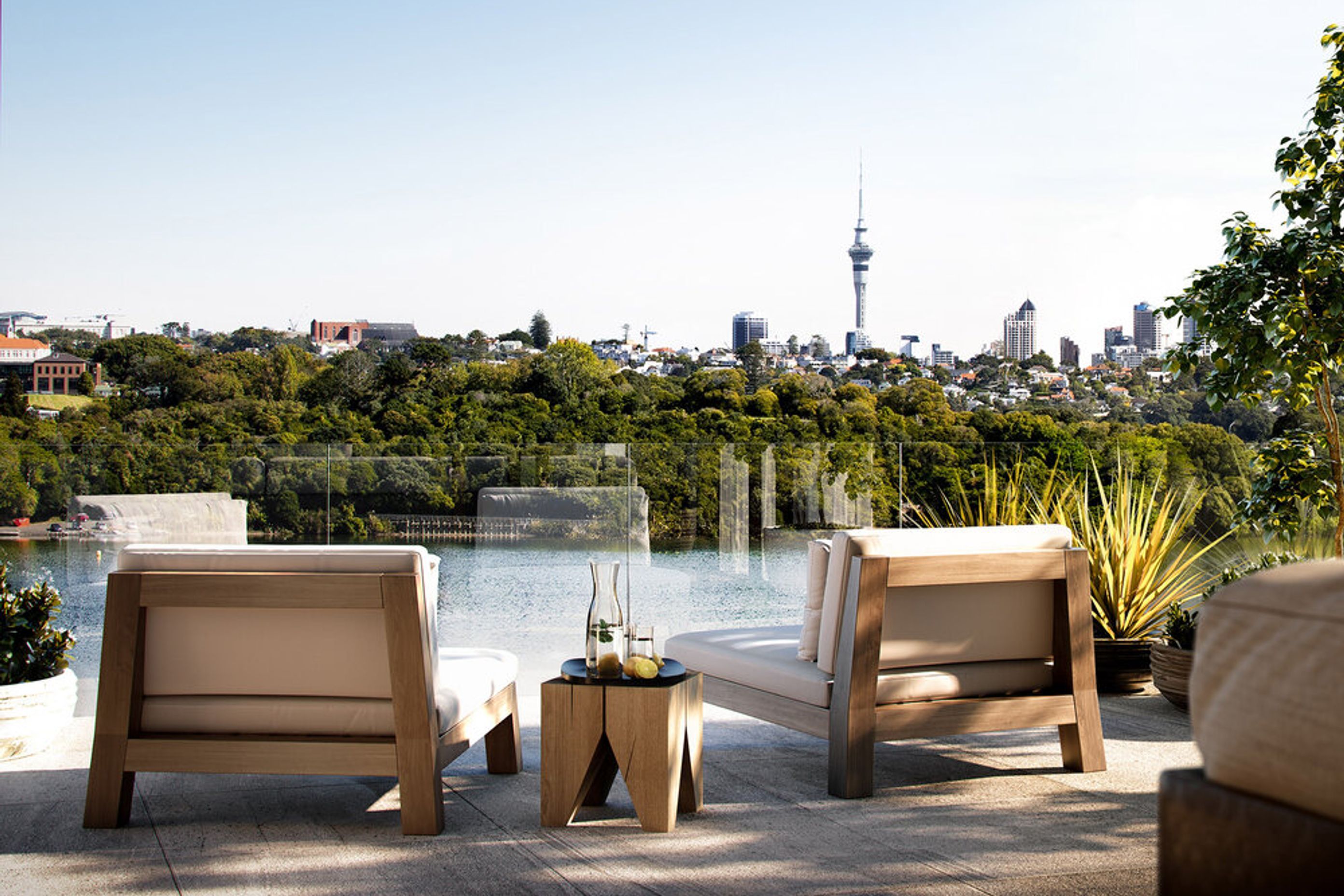 Teal Apartment, Orakei Basin