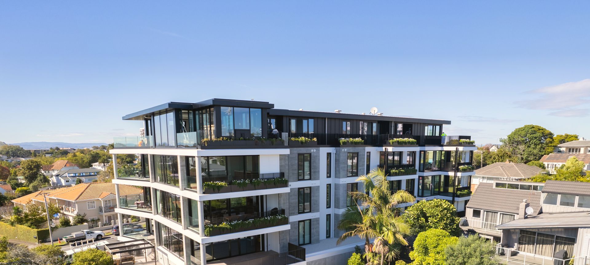 Elm Apartments, Remuera banner