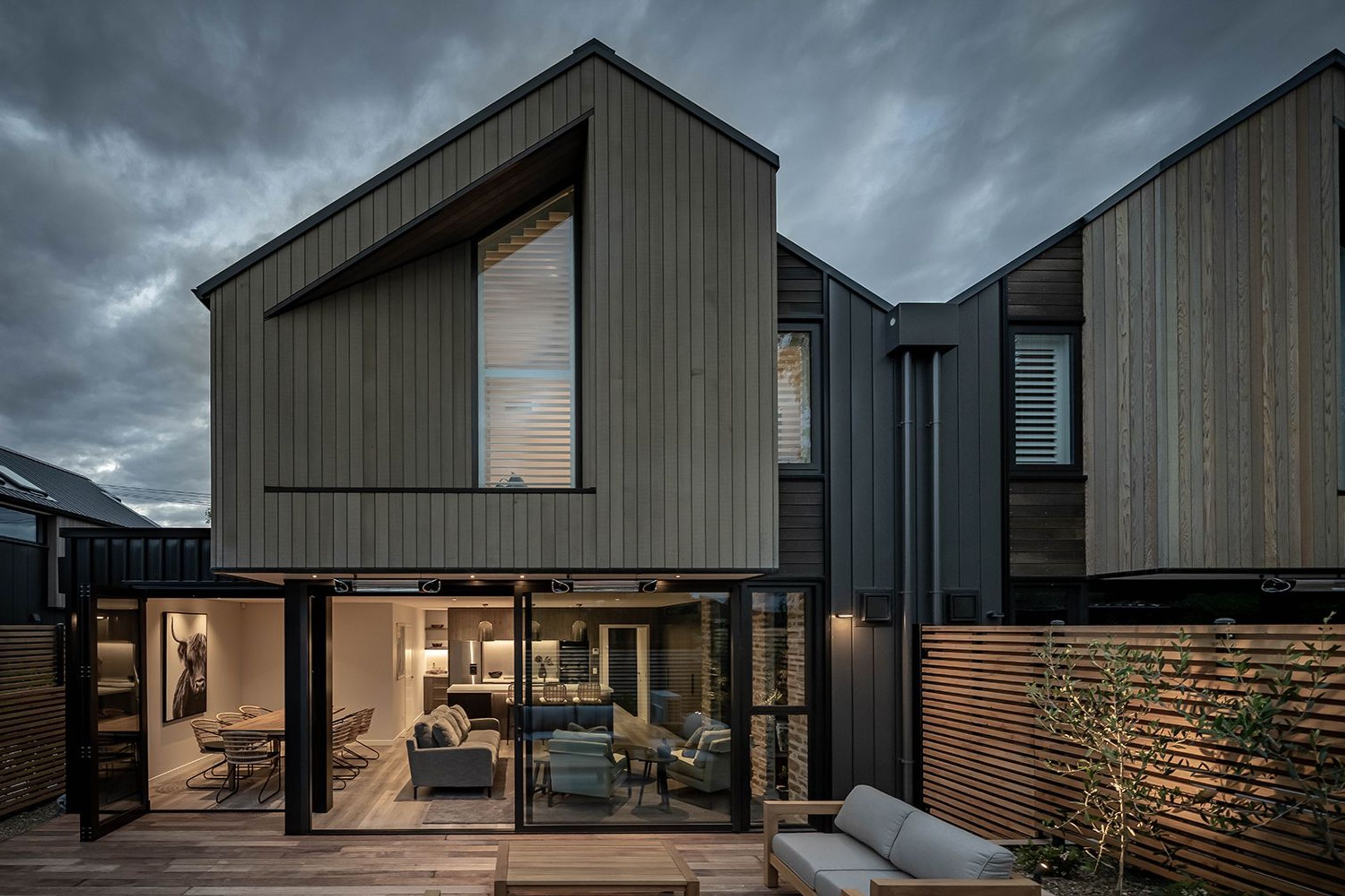 Upton-Street-ApartmentsCondon-Scott-ArchitectsExterior-Deck-Angled-RooflineHero.jpg