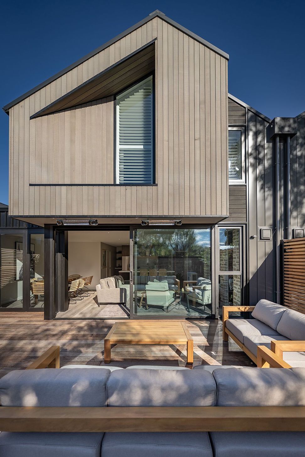 Upton-Street-ApartmentsCondon-Scott-ArchitectsExterior-Deck-v2.jpg