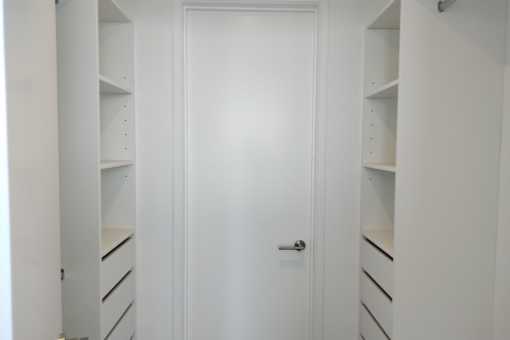 Walk-In-2.jpg