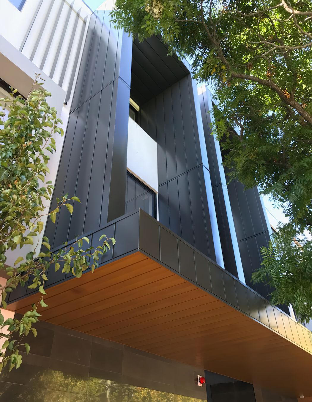 ##Well St, Brighton VIC - Express Panels - Colorbond Monument