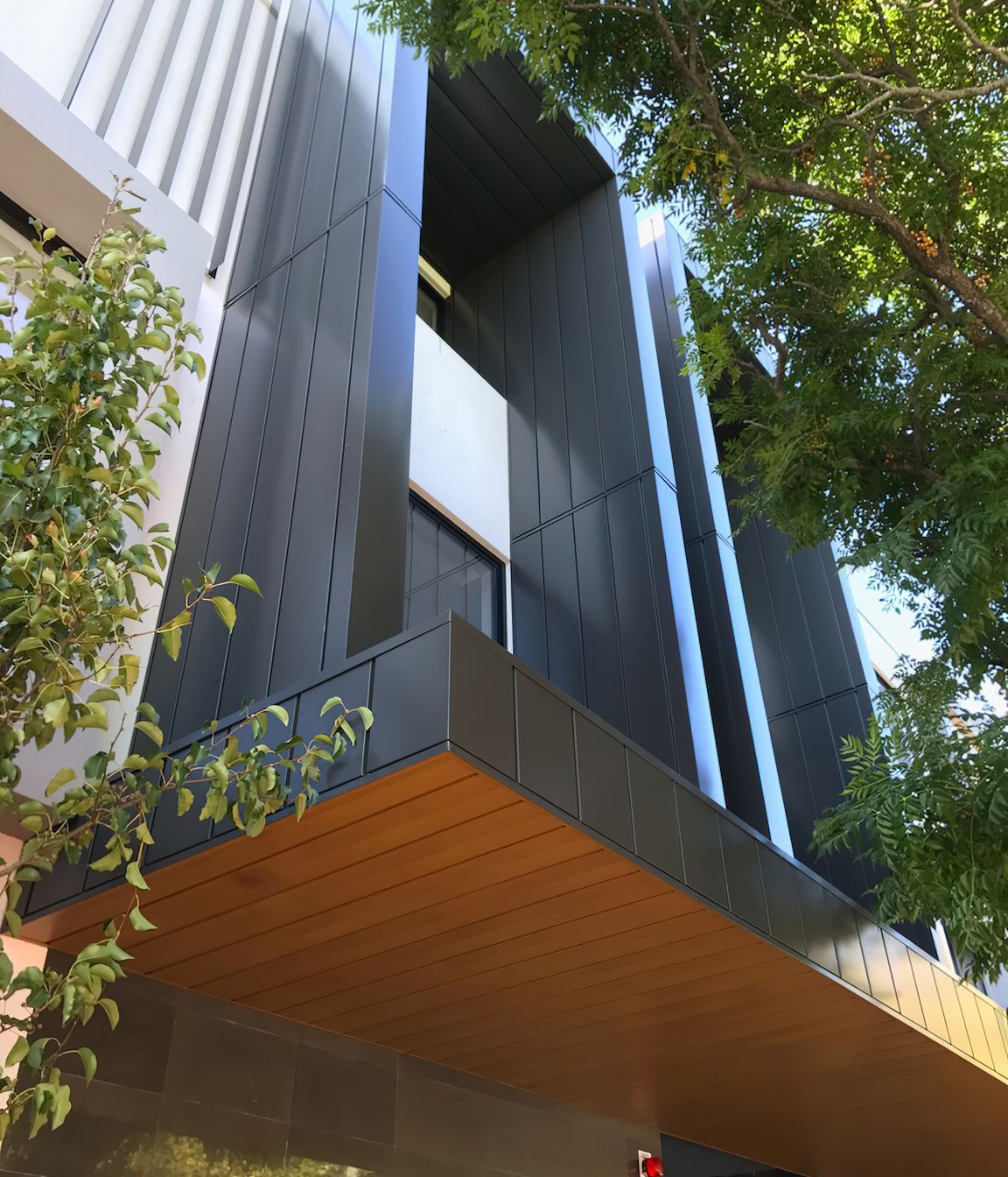 ##Well St, Brighton VIC - Express Panels - Colorbond Monument