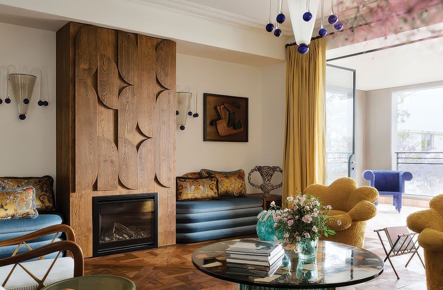 Potts Point Apartment: Escape into a World of European Allure