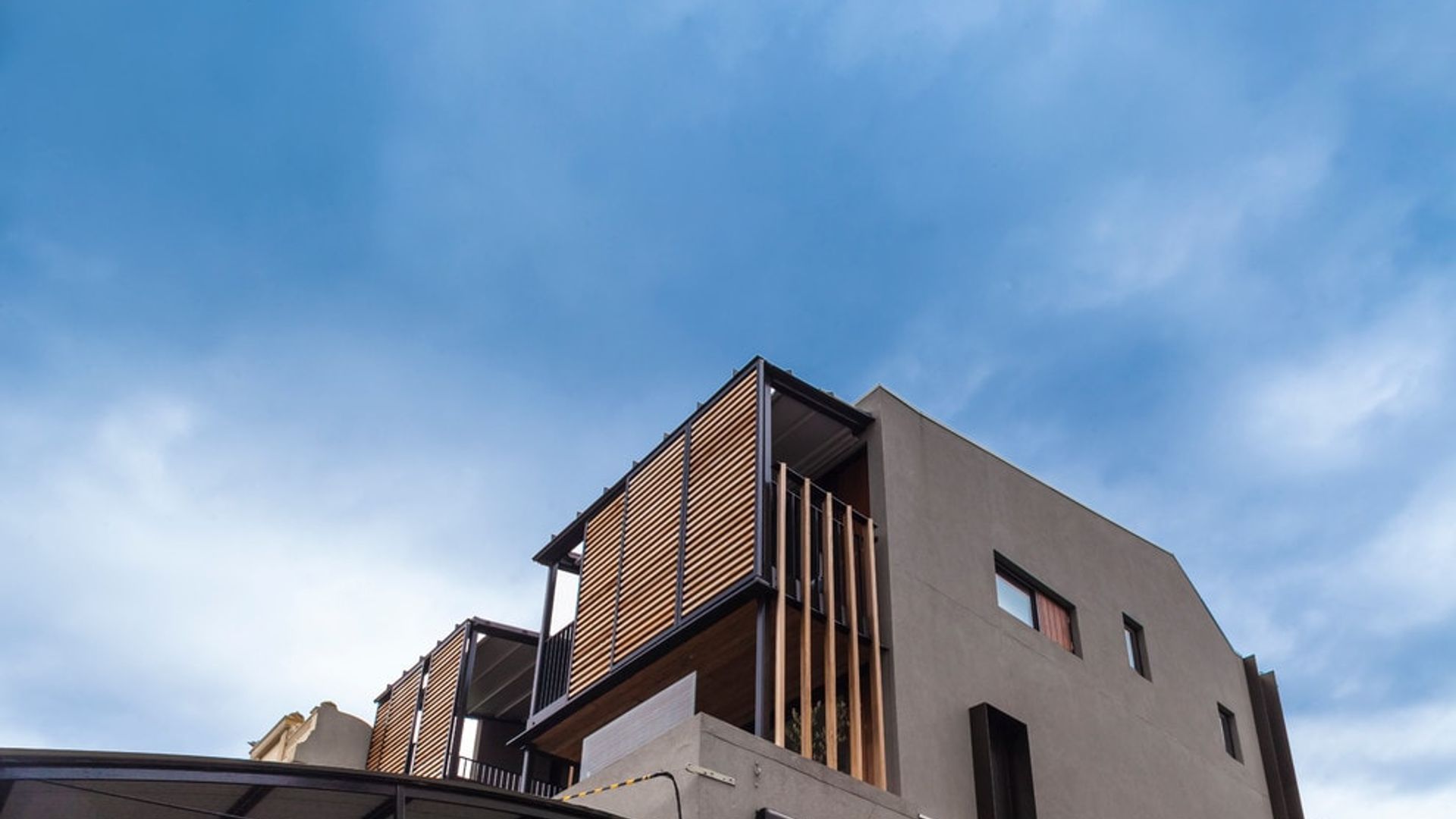 Avenue Apartment banner
