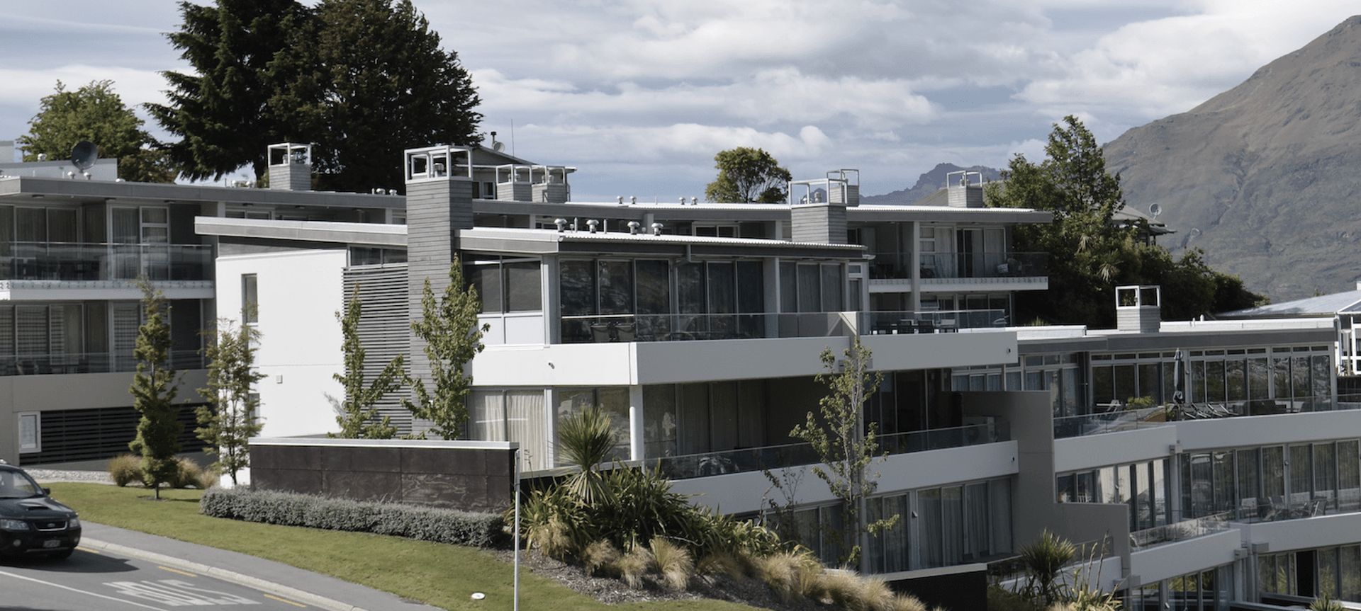 Bowen View banner