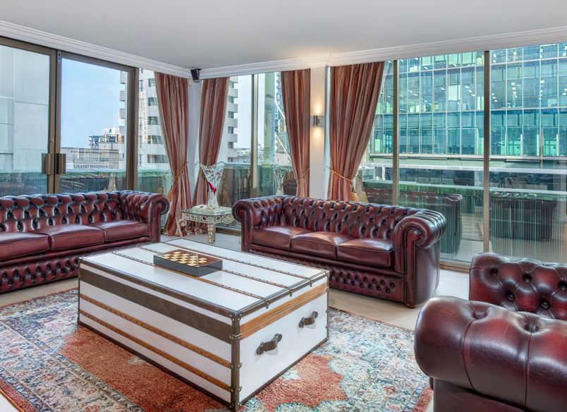 Penthouse in Queen St