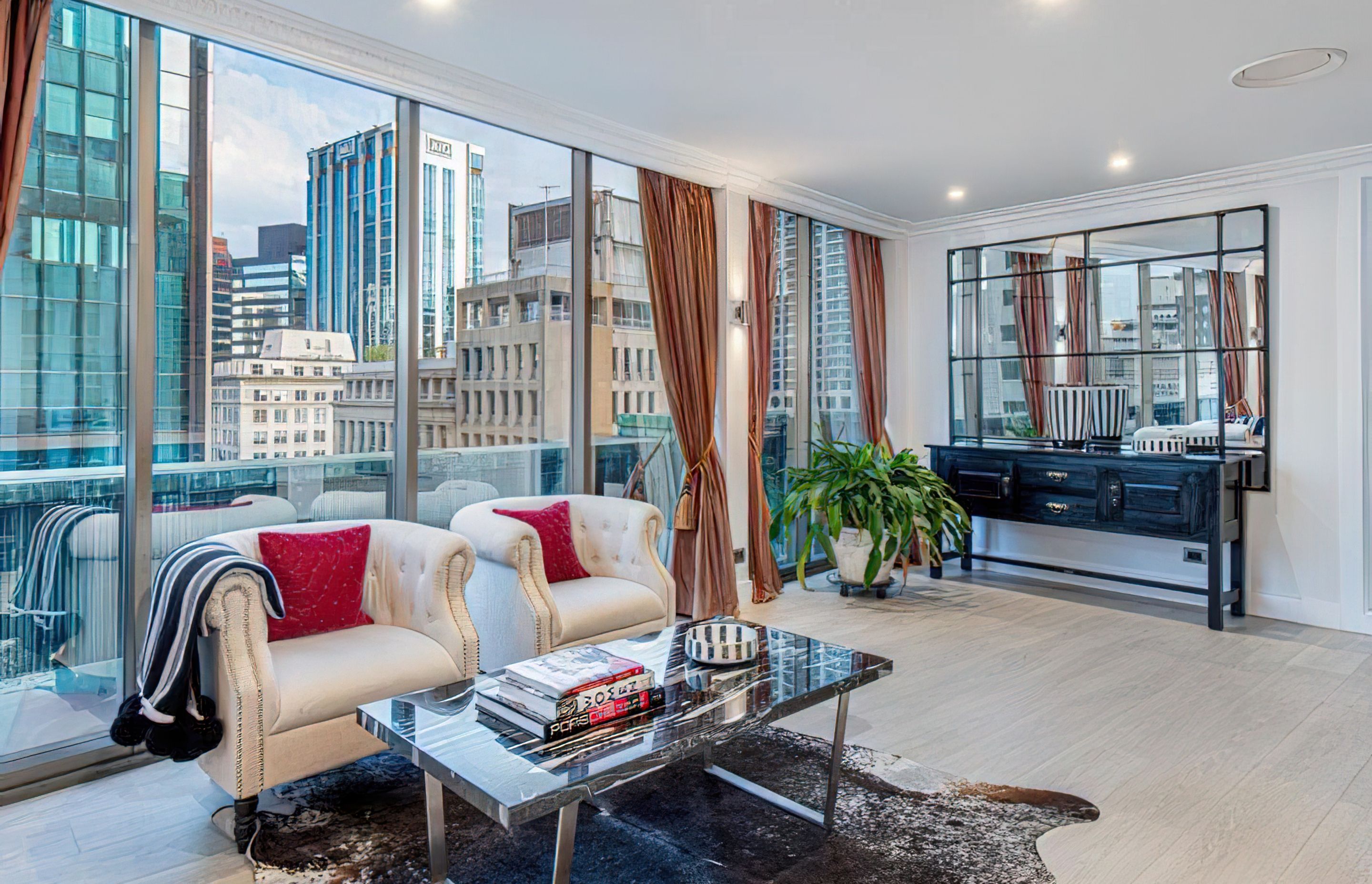 Penthouse in Queen St