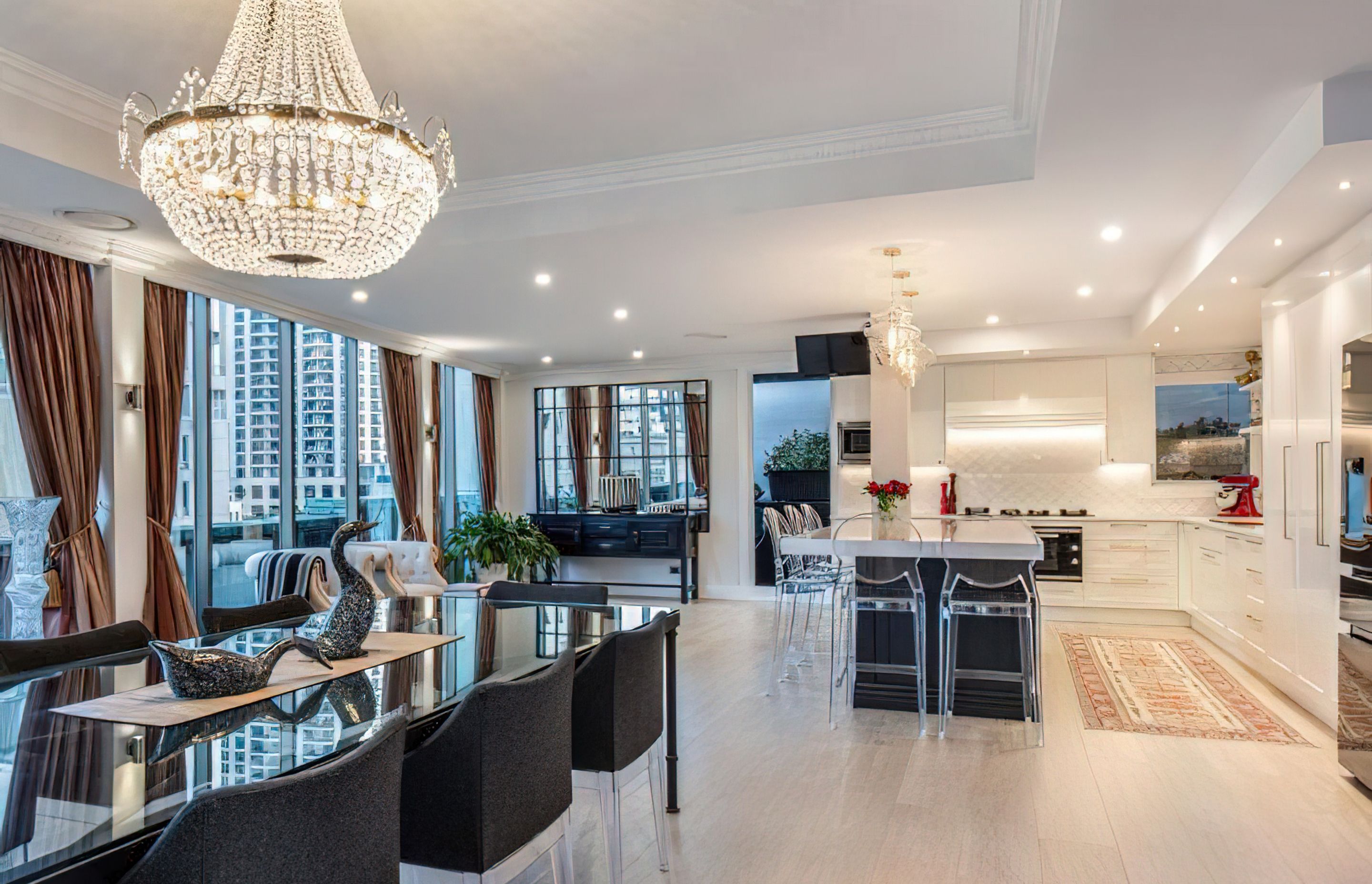 Penthouse in Queen St