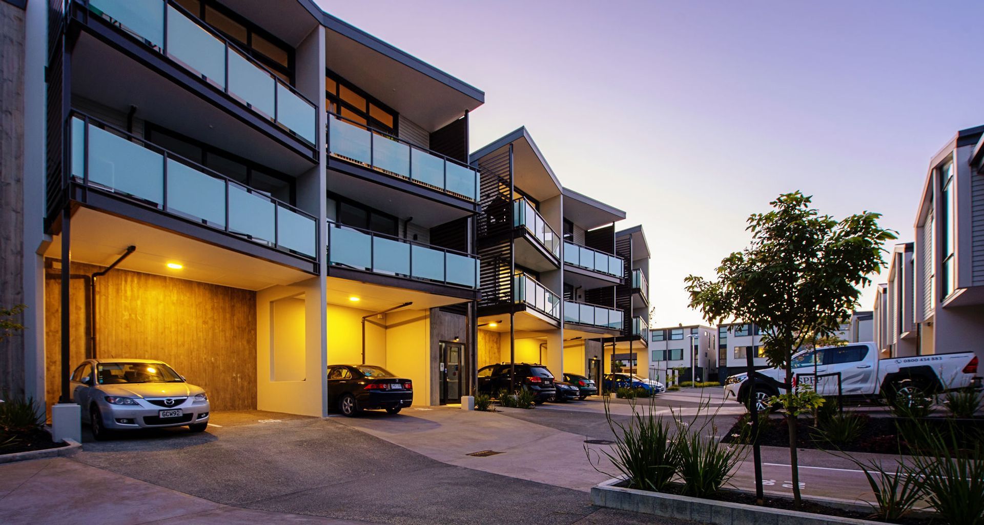 The Groves Apartments banner