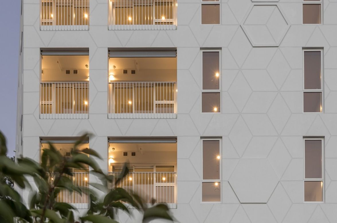 Daisy Apartments