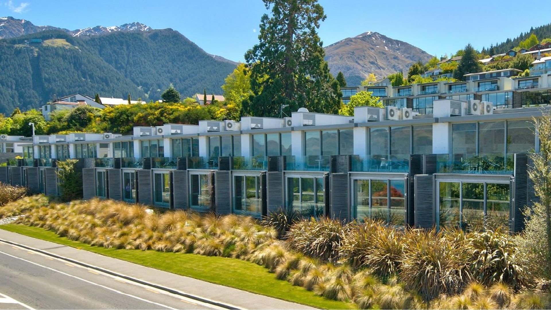 Pounamu Apartments banner
