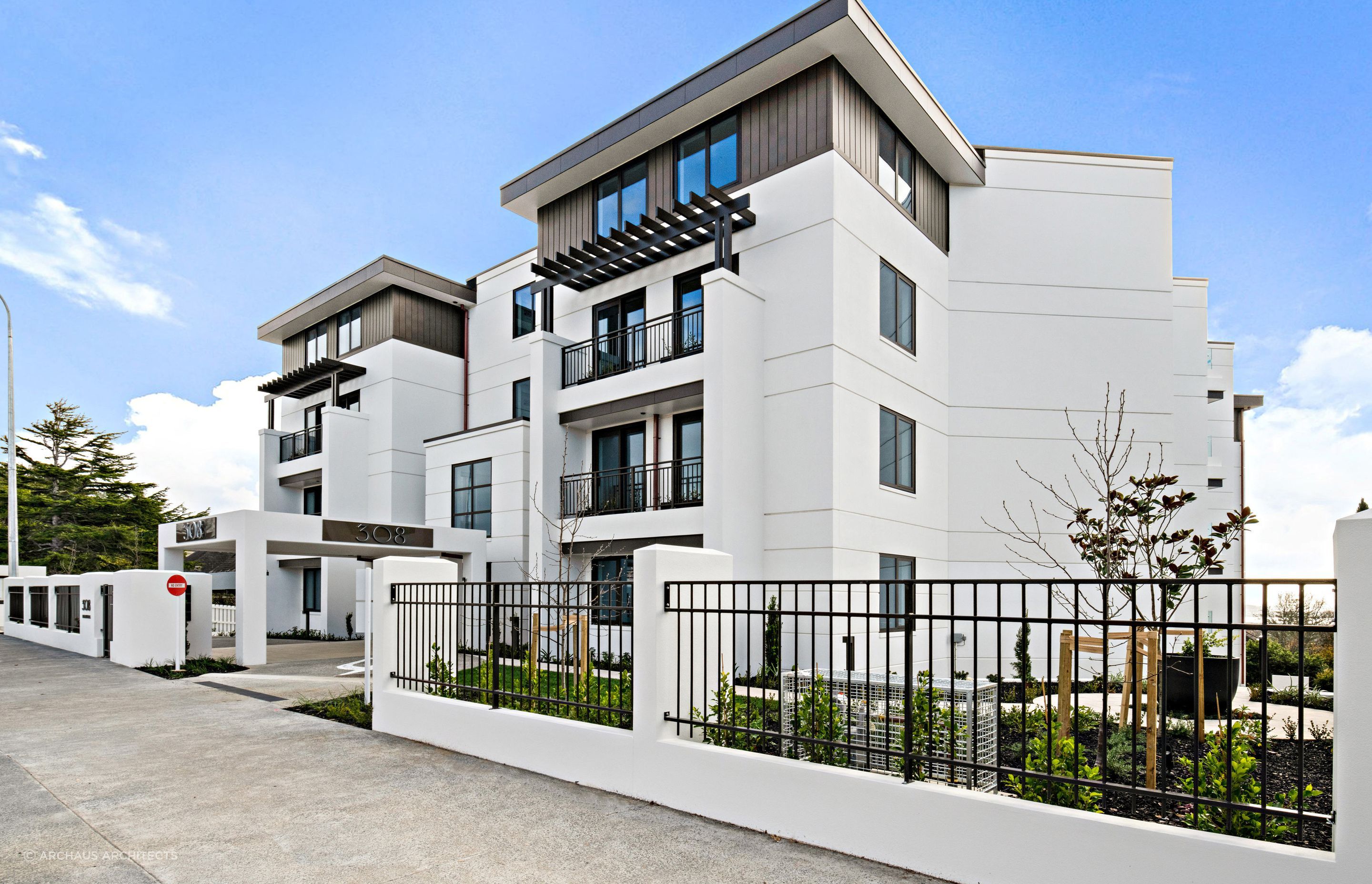 Fong Apartments
