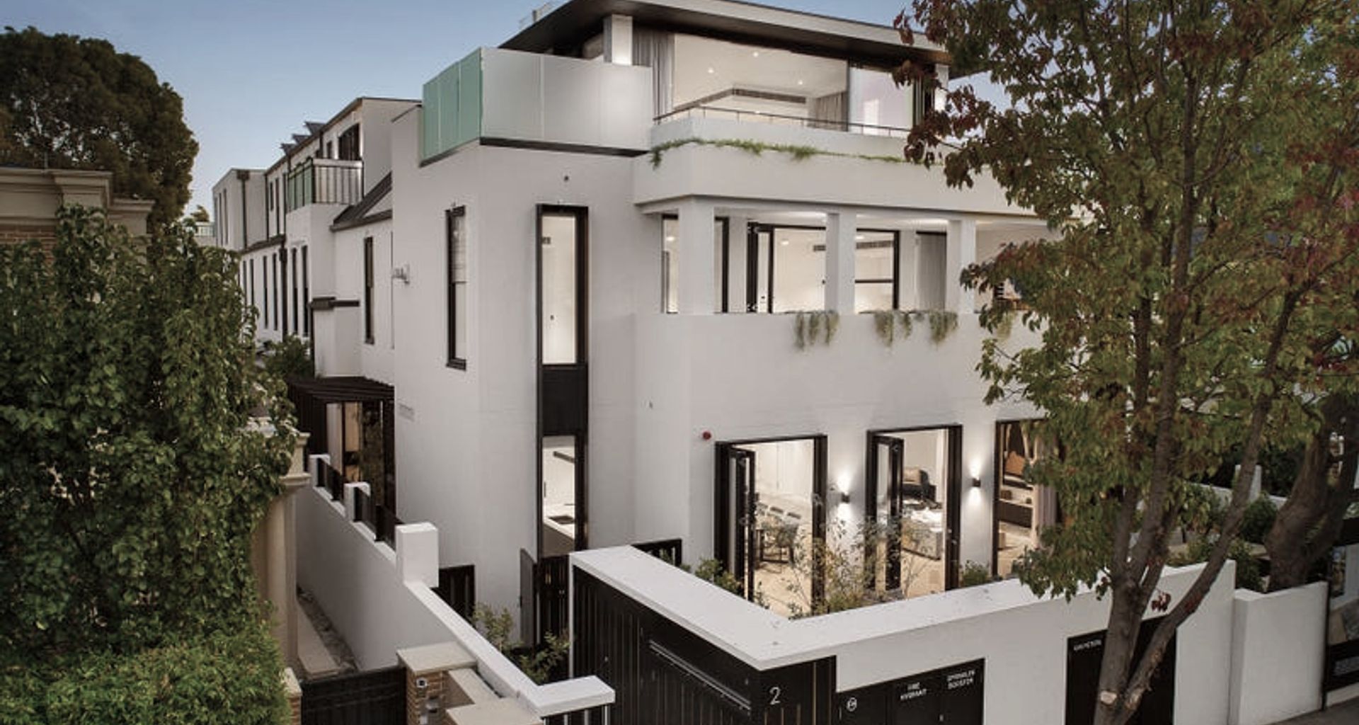 The Mayfair, Toorak banner